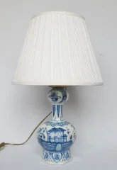 DELFT FAIENCE LAMP