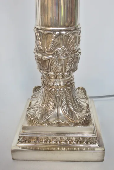 PAAR LAMPEN IM FRANZÖSISCHEN EMPIRE-STIL