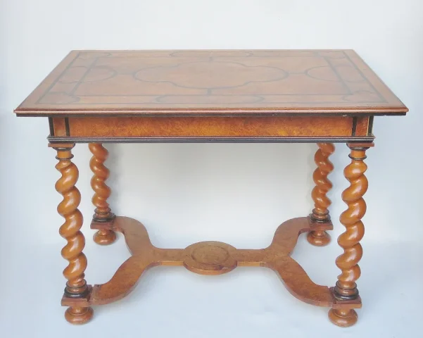 LOUIS XIII STYLE TABLE.