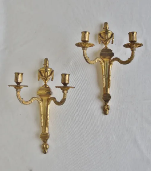 PAAR WANDLEUCHTEN AUS DER ZEIT LOUIS XVI
