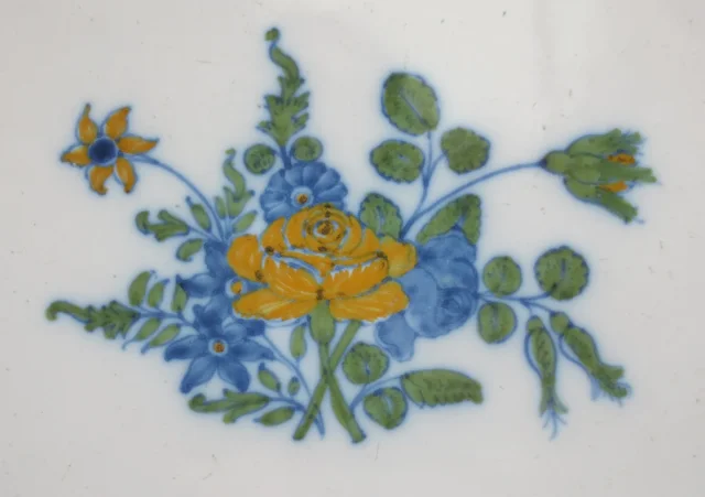 PAIR OF EIGHTEENTH CENTURY DISHES