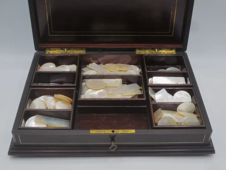 NAPOLEON III PERIODE TOKEN BOX signiert TAHAN