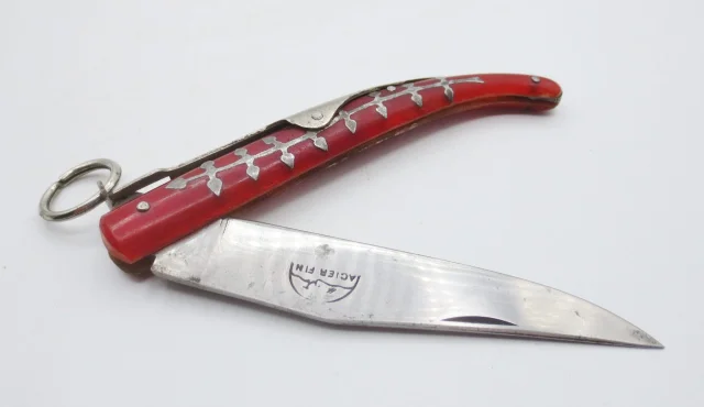 Messer aus Horn und Stahl. — Guter Zustand