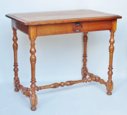 Schrijftafel in fruitenhout en palmbokhout. — Goede staat