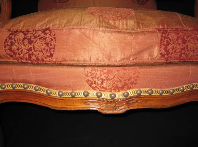 Paire de fauteuils"coin de feu" d'époque Louis XV