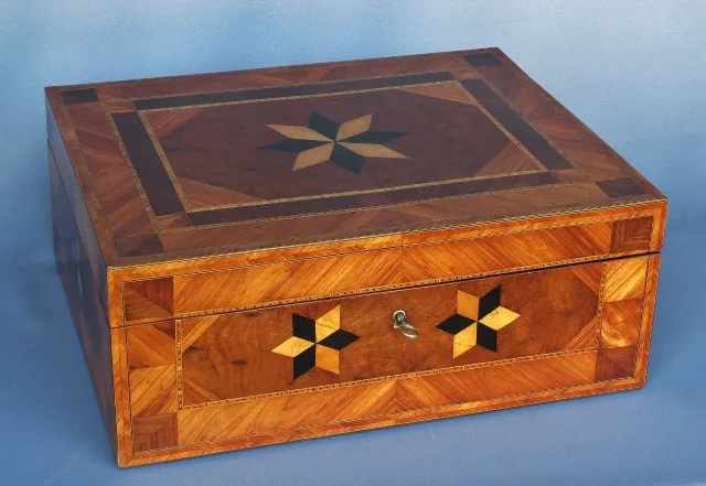 MARQUETRY BOX