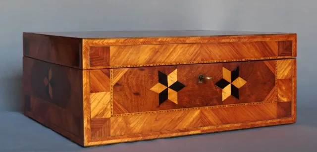 MARQUETRY BOX