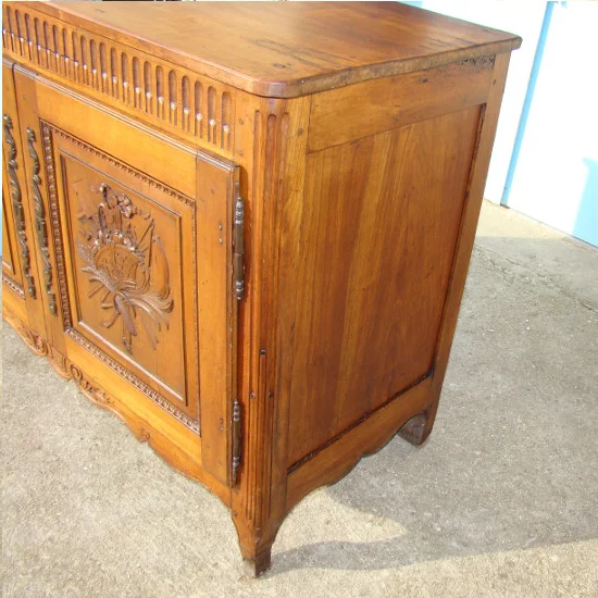 HUNTING LODGE BUFFET