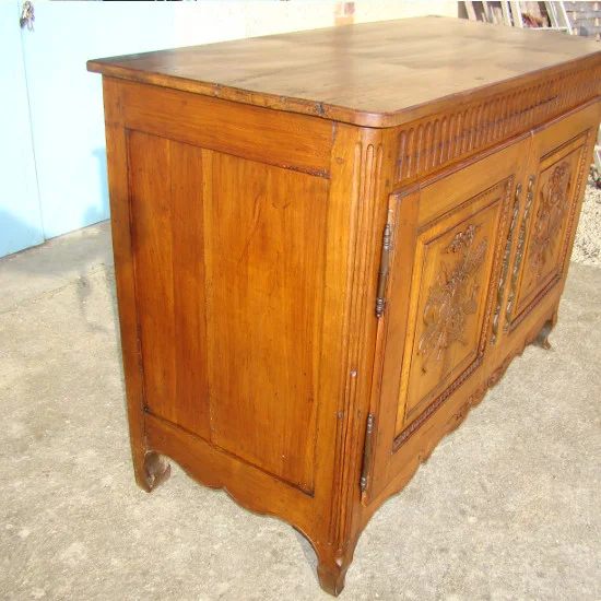 HUNTING LODGE BUFFET