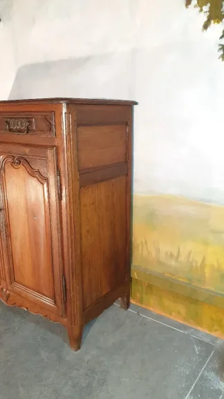 Buffet briard, buffet haute en chêne Louis XV