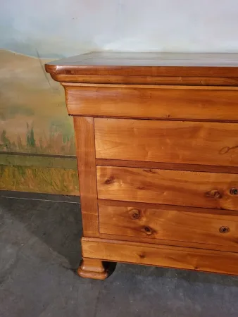 Petite commode époque Louis Philippe en merisier