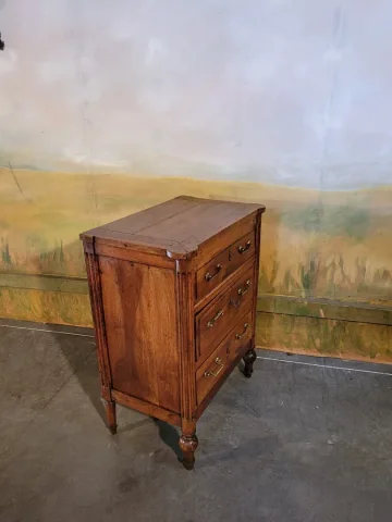 LOUIS XVI  PERIOD CHEST OF DRAWERS