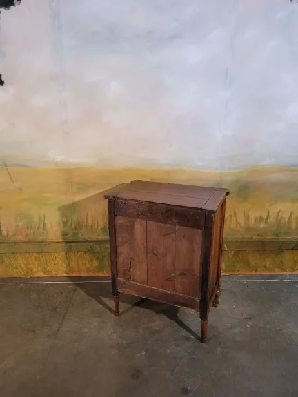 Petite commode époque Louis XVI