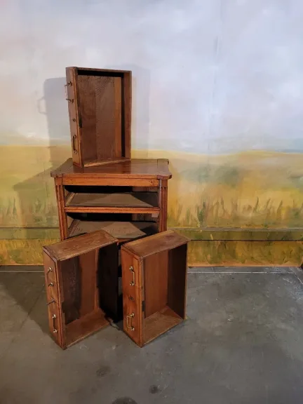 Petite commode époque Louis XVI