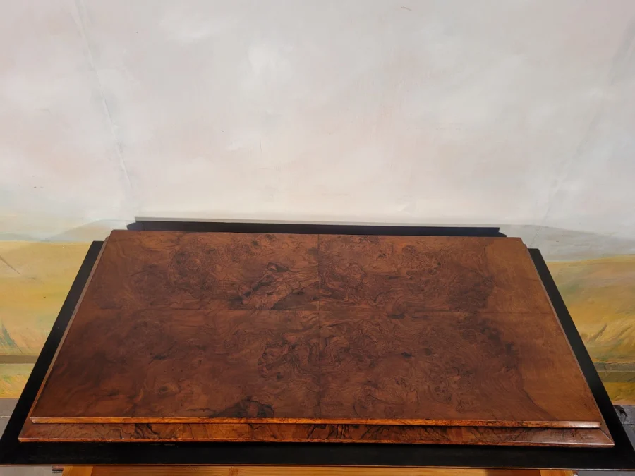 Petite commode Louis Philippe en noyer