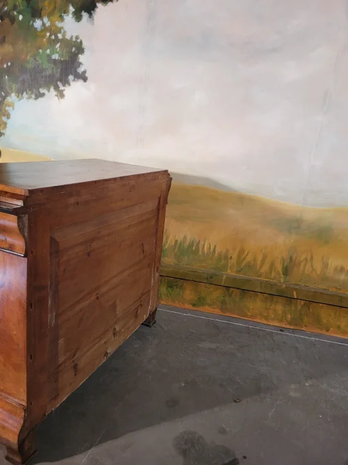 Petite commode Louis Philippe en noyer