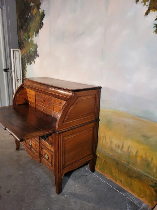 SECRETARY CHEST