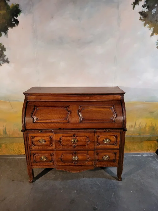 SECRETARY CHEST
