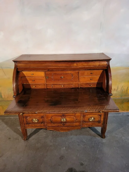 SECRETARY CHEST