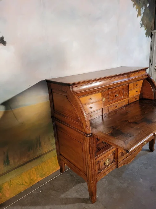 SECRETARY CHEST