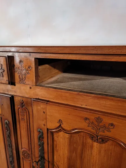 Buffet bas Louis XV en fruitié