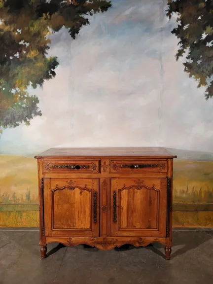 Buffet bas Louis XV en fruitié