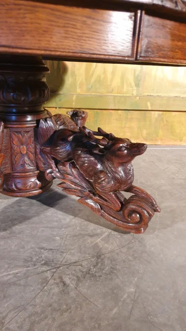 OAK COFFEE TABLE