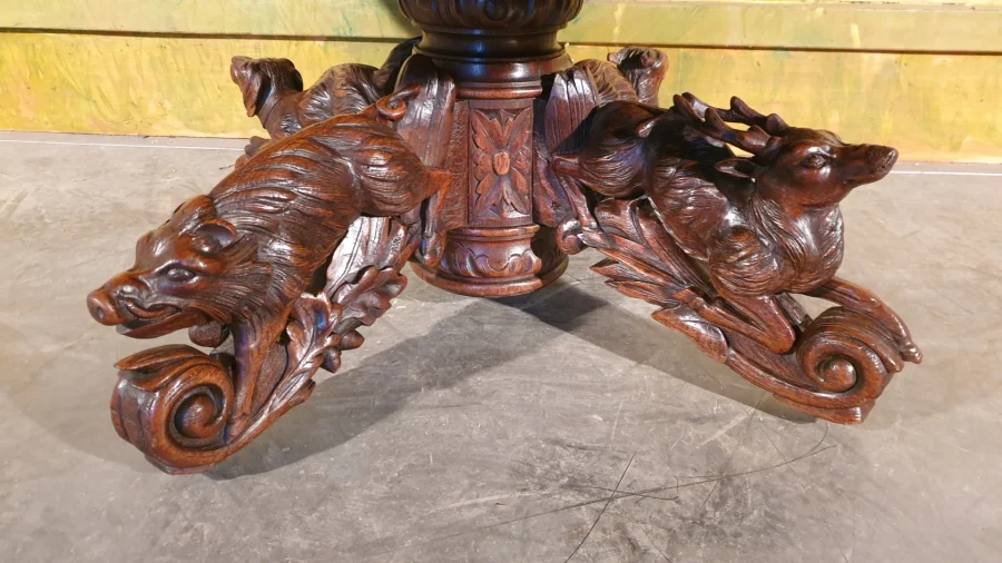 OAK COFFEE TABLE