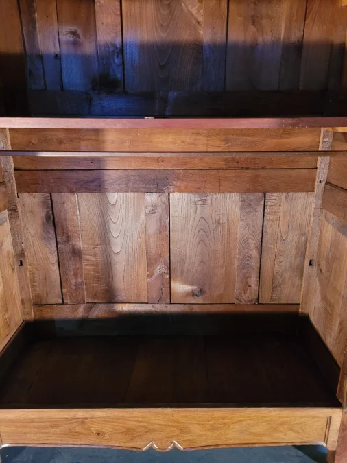 Petite armoire Louis XV en chêne