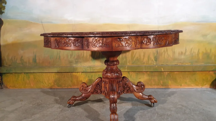 Guéridon, table à pied central en noyer