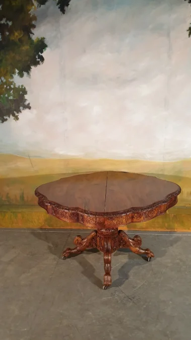 Guéridon, table à pied central en noyer