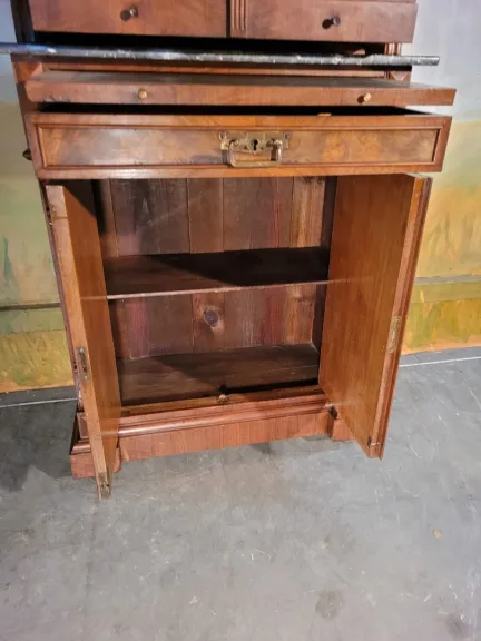 Meuble de dentiste en noyer