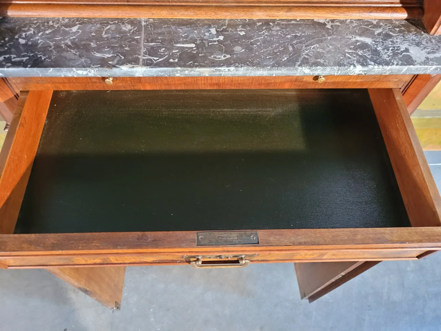 ZAHNARZTSCHRANK