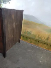 OAK CUPBOARD