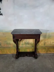 フランス修復時代のコンソールテーブル