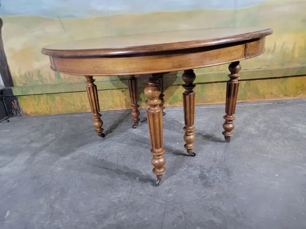 Table à ceinture à rallonge en noyer