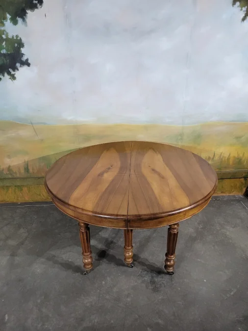 Table à ceinture à rallonge en noyer