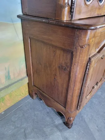 Buffet deux corps vitré époque Louis XV