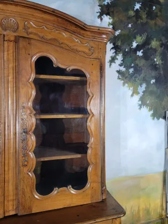 Buffet deux corps vitré époque Louis XV