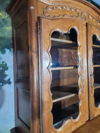 Buffet deux corps vitré époque Louis XV