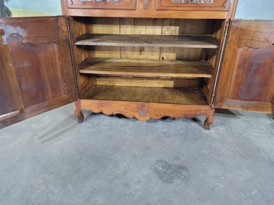 Buffet d'appui en merisier