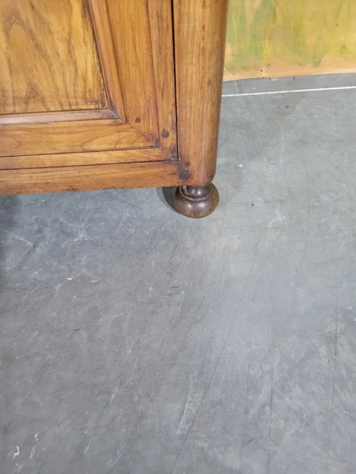 Petite armoire en merisier