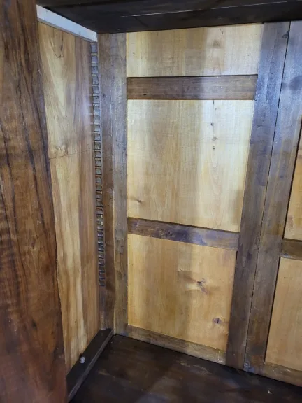 LOUIS PHILIPPE PERIODE ARMOIRE