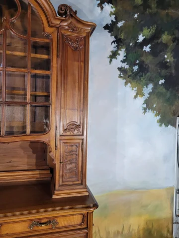 Buffet vitrine deux corps style Louis XV — Very good condition