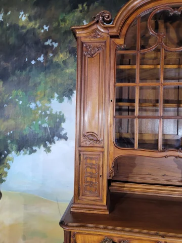 Buffet vitrine deux corps style Louis XV — Very good condition