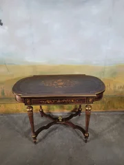 Tisch Napoleon III.