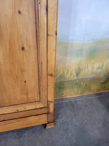 Bonnetière in the Louis-Philippe style, pine — Very good condition