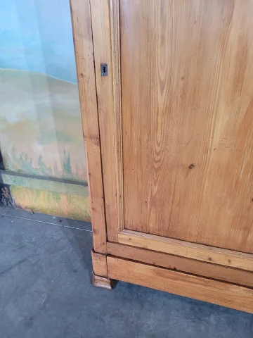 Bonnetière in the Louis-Philippe style, pine — Very good condition