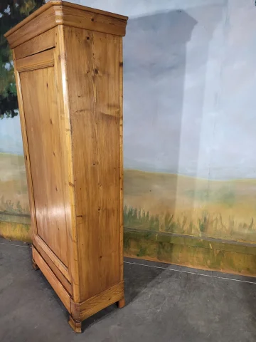 Bonnetière in the Louis-Philippe style, pine — Very good condition
