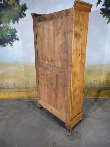Bonnetière in the Louis-Philippe style, pine — Very good condition